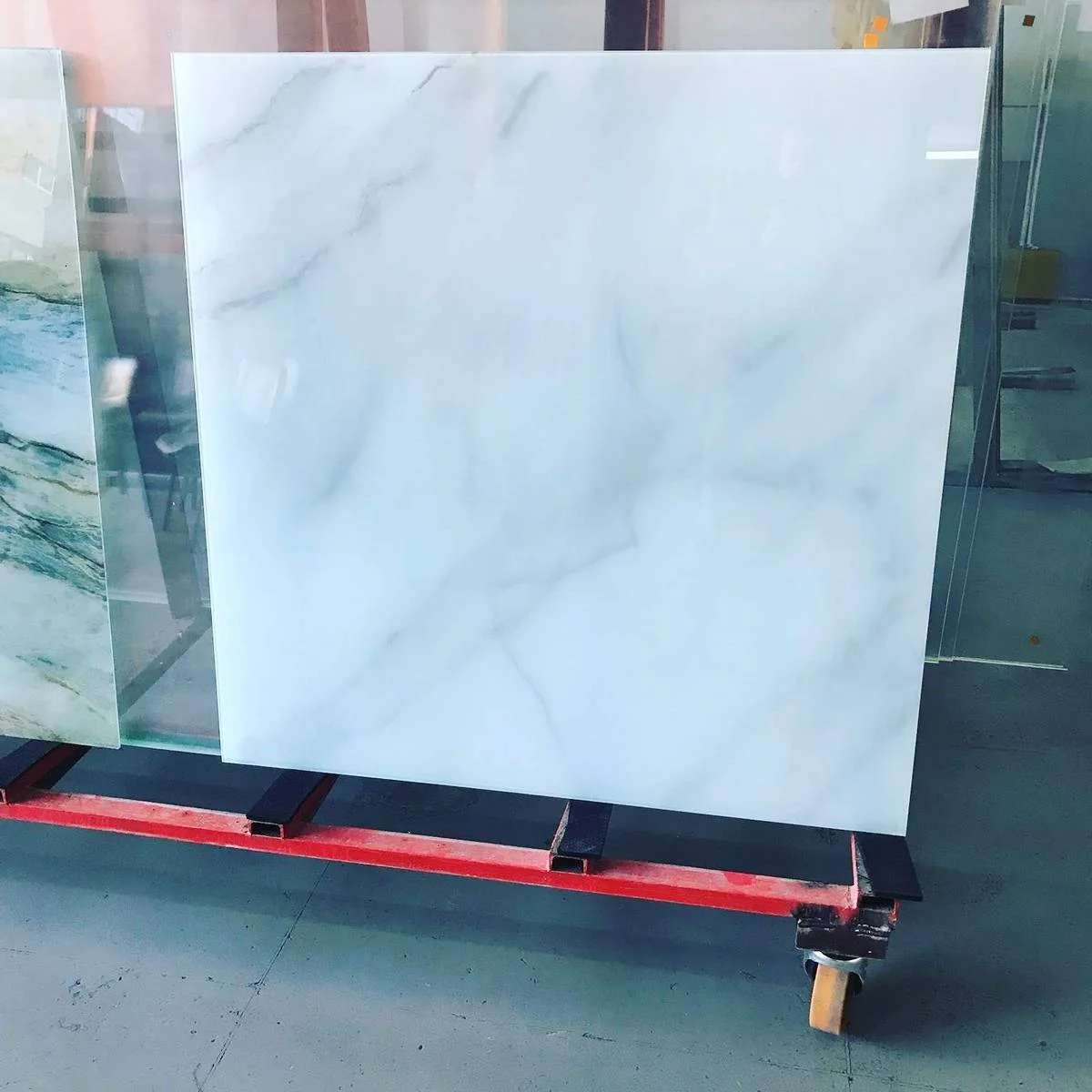 Verre imprimé marbre blanc — Vitrage Technologie
